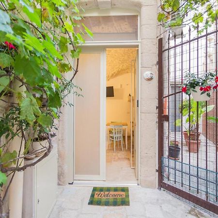 Suite Da Nonno Luigi 100 Metri Dal Mare Giovinazzo Bagian luar foto