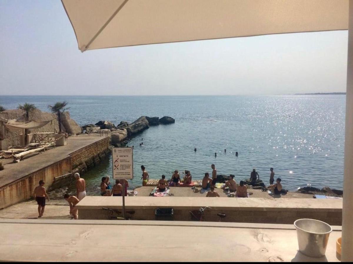 Suite Da Nonno Luigi 100 Metri Dal Mare Giovinazzo Bagian luar foto